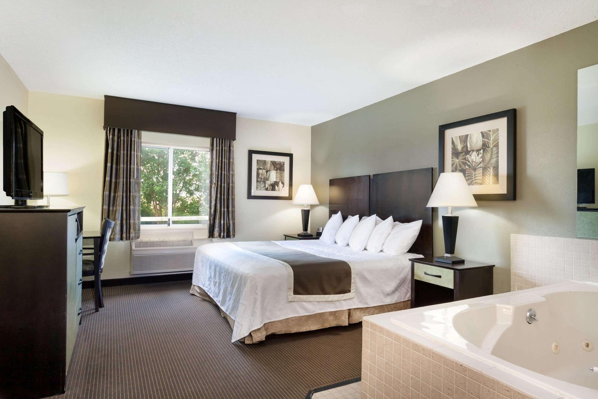 Baymont By Wyndham Hotel 3*