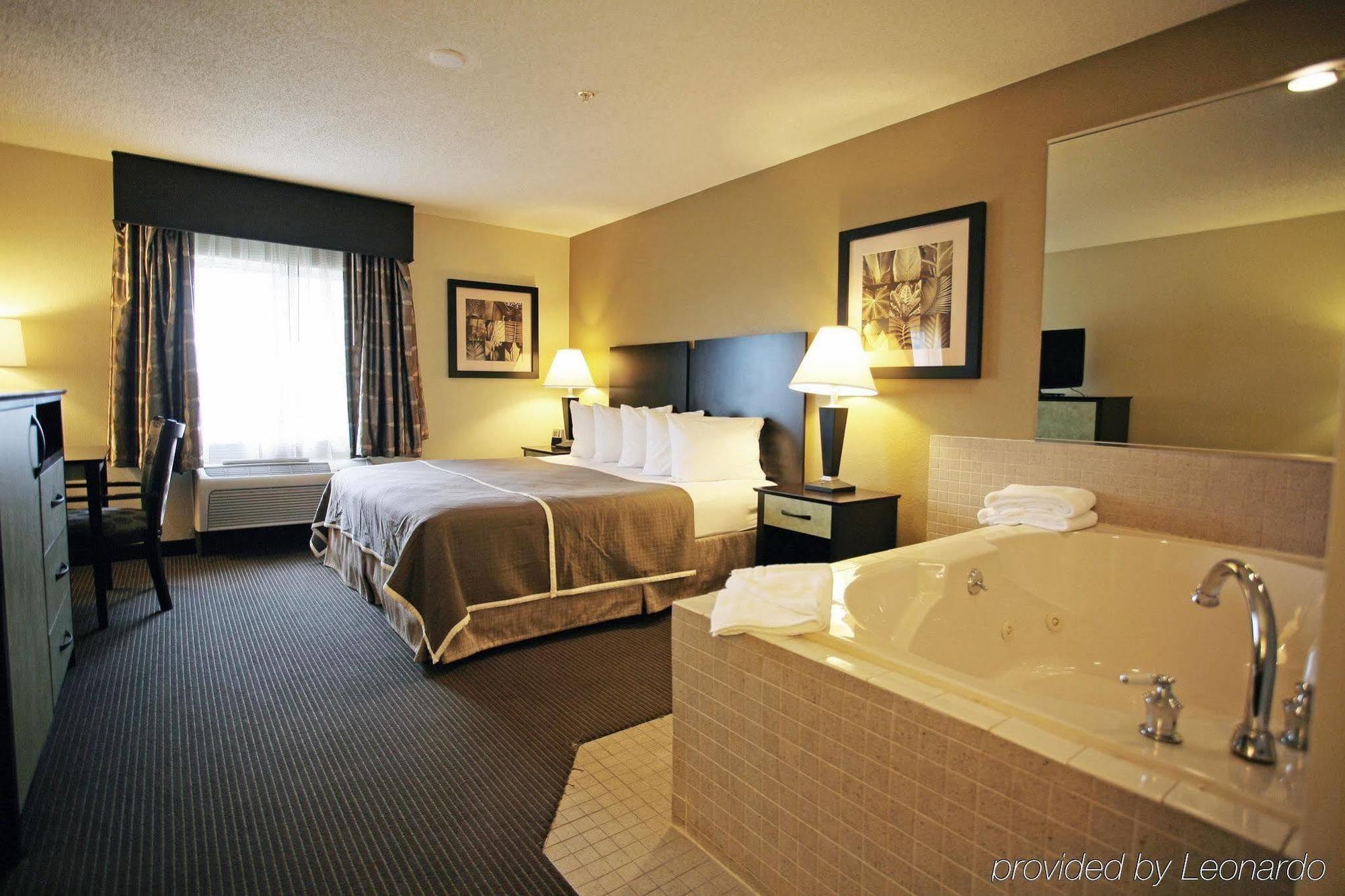 Baymont By Wyndham Hotel